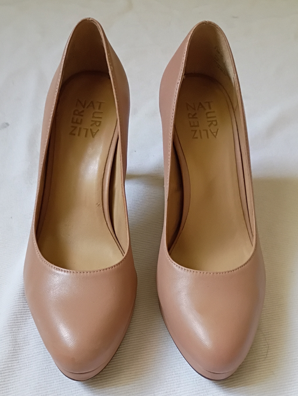 Naturalizer Teresa Simple Nude Pump - Picture 2 of 9